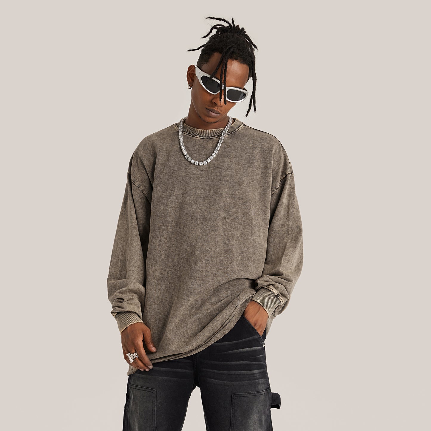 Otherworldly Long Sleeve Raw Hem T-shirt